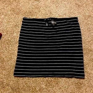 Size M H&M Striped Skirt